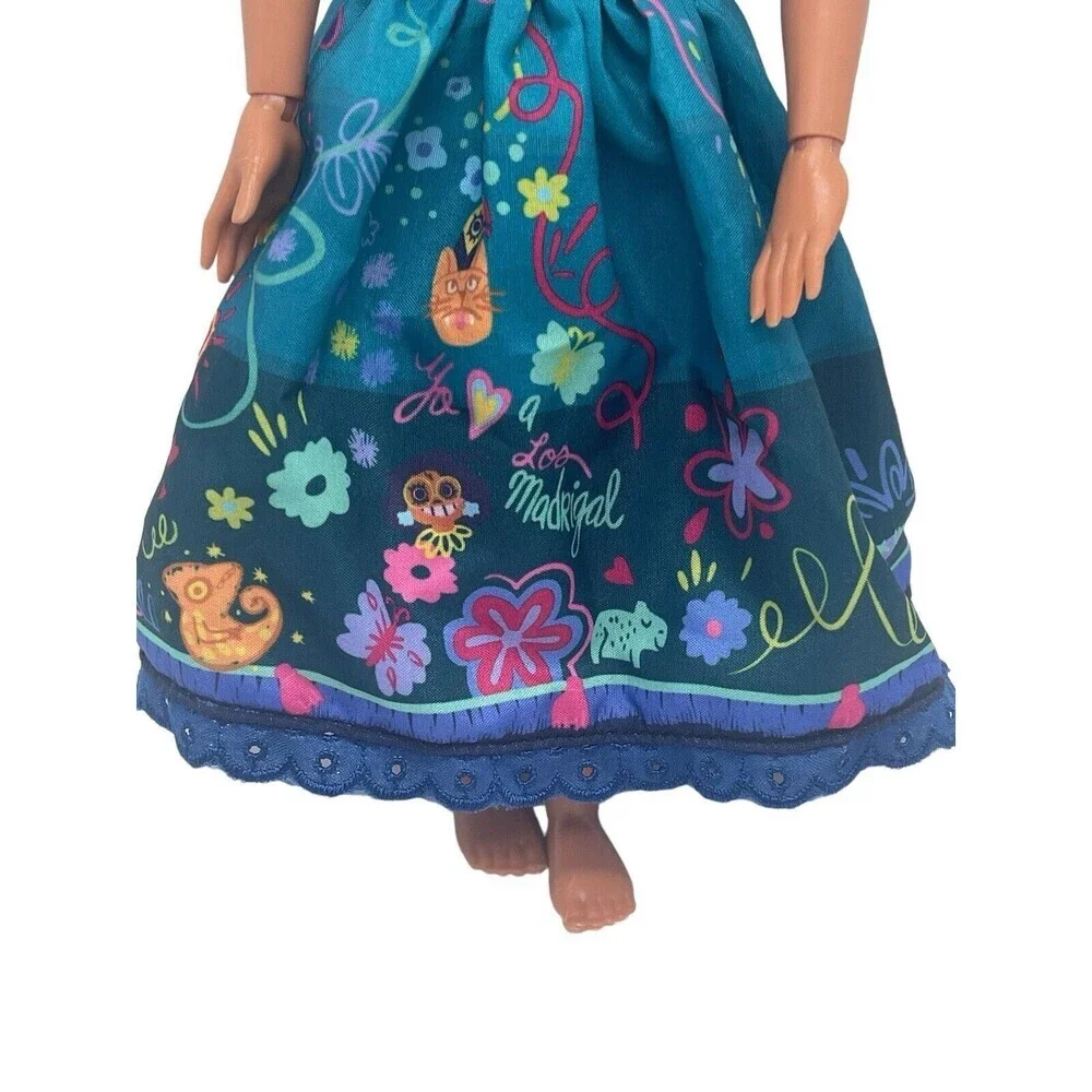 Disney Encanto Mirabel Madrigal 11